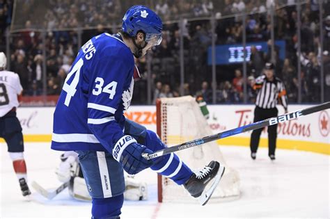 Matthews took a pass from morgan rielly in the extra period. Top 10 plays from 2019-2020: Auston Matthews - HOCKEY SNIPERS