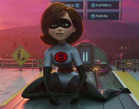 Pin By Batman On Incredables 1and2 Cartoon Mom Amazing Spiderman Movie The Incredibles Elastigirl