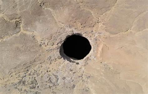 Yémen Un Mystérieux Puits De Lenfer De Plus De 100 Mètres De Profondeur Intrigue Les Géologues
