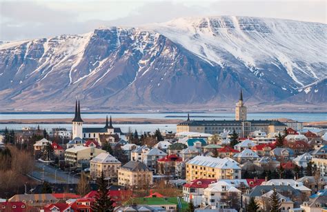 9 Reasons You Should Visit Iceland This Summer The Points Guy
