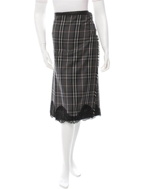 Burberry Plaid Midi Skirt Clothing Bur47455 The Realreal