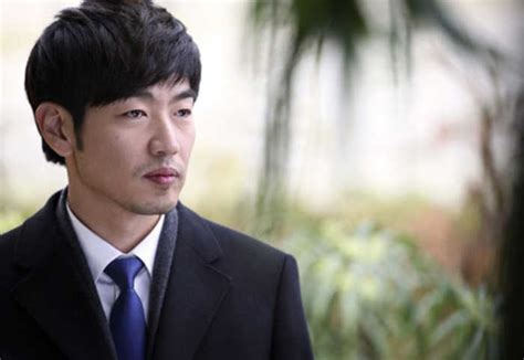 After more than a decade of leading and supporting roles on stage, film and television. Lee Jong Hyuk Apologizes to Netizen Who Criticized Him on ...