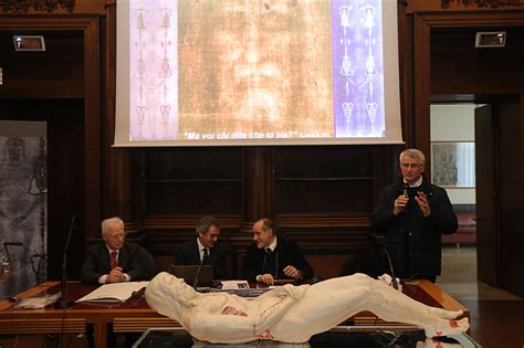 Padova Sacra Sindone Gesù ricostruito in 3D CorrieredelVeneto it