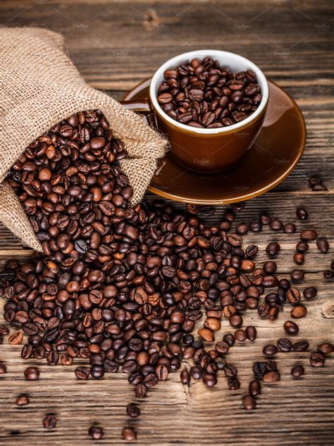 Roasted Coffee Beans ~ Food And Drink Photos ~ Creative Market