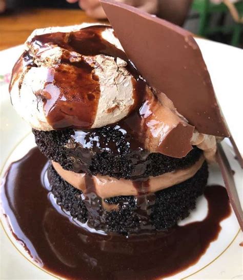 Where To Satisfy Your Sweet Tooth With The Best Desserts In Chicago Urbanmatter
