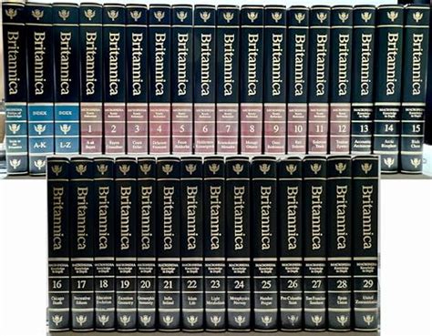 Encyclopaedia Britannica 32 Volume Set Robert Pgwinnchairman
