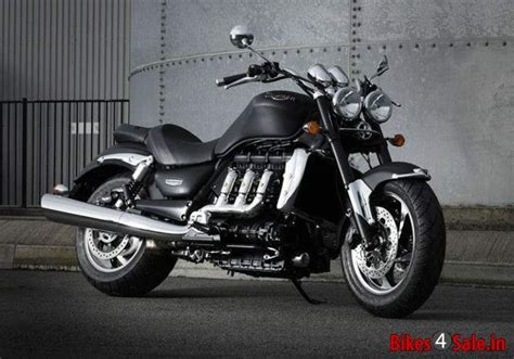Triumph Rocket Iii Roadster Price Specs Mileage Colours Photos And