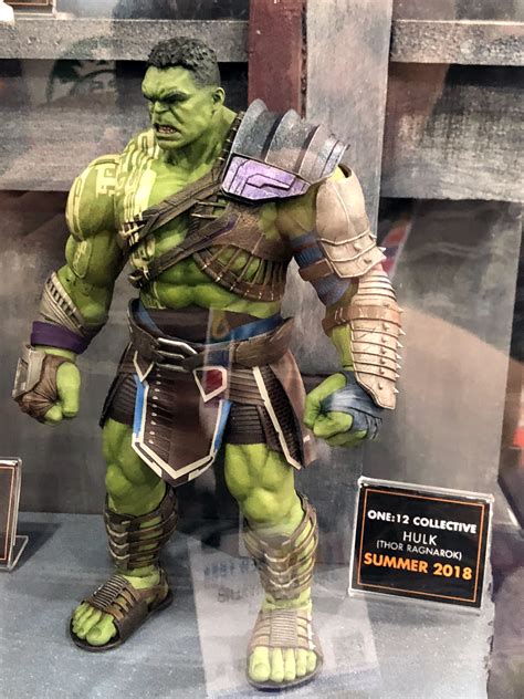 2018 Toy Fair Mezco Hulk Ragnarok 01 Venganza Media Gazette