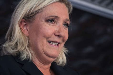 Marine le pen sets sights on territory of traditional right. FN: Pour Marine Le Pen, son père cherche à créer «un buzz ...
