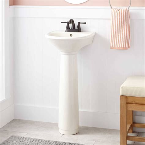 Farnham Porcelain Mini Pedestal Sink Pedestal Sinks Bathroom Sinks