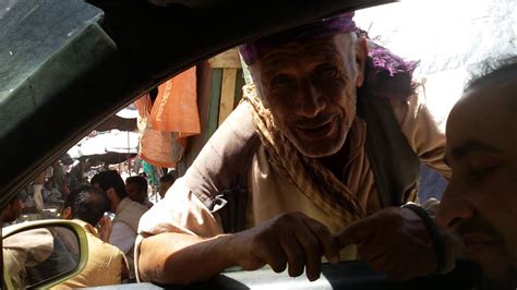كان النبي صَلَّى الله عَلَيْهِ وَسَلَّم قد زوج زيد بن حارثة زينب بنت جحش، ابنة عمته، فخرج رسول الله صَلَّى الله عَلَيْهِ وَسَلَّم يومًا يريده وعلى الباب ستر من شعر، فرفعت. ‫شاعر يافعي 😂😂😂😂👍👍👍‬‎ - YouTube