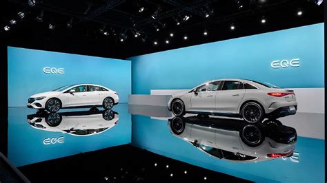 Daimler Modelle Unter Strom Mercedes Setzt Auf Elektrischen Luxus N