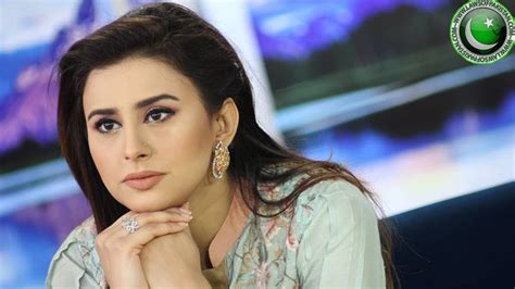 Madiha naqvi is a famous tv host who has been associated with major pakistani tv channels such as geo, samaa & bol. subah saverey samaa ke saath madiha naqvi