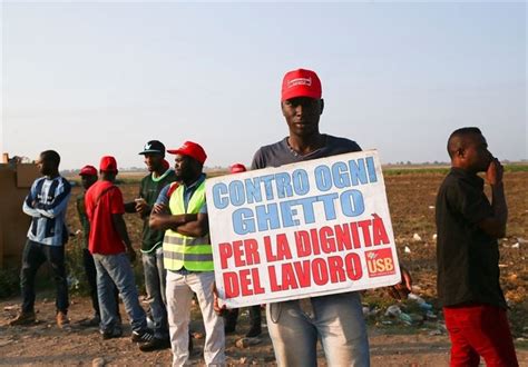 African Migrants Protest In Italy After Road Deaths Other Media News Tasnim News Agency