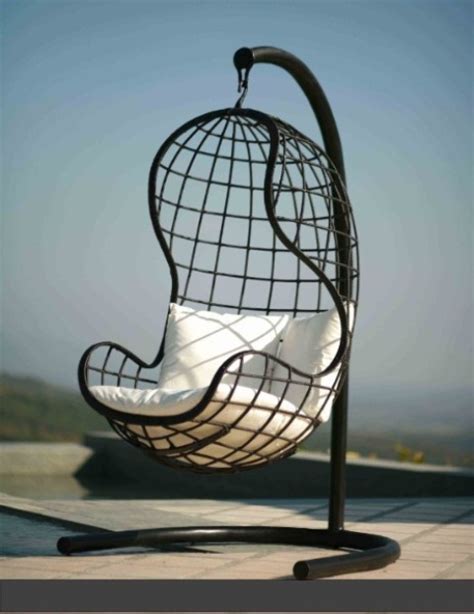 33 Awesome Outdoor Hanging Chairs Digsdigs