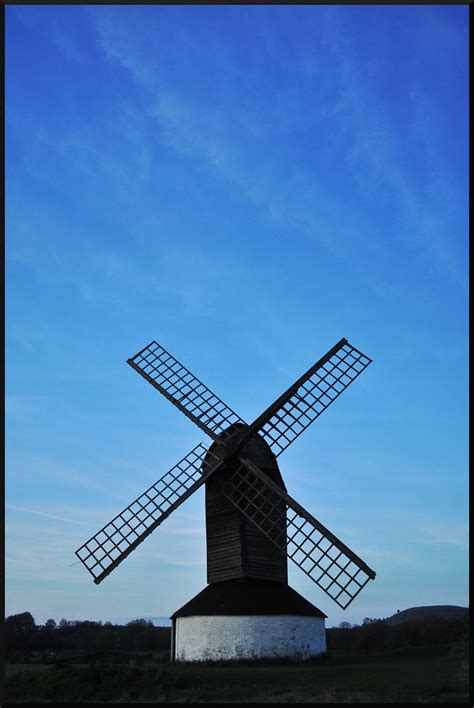 Ivinghoe Windmill Andrew Moss Flickr