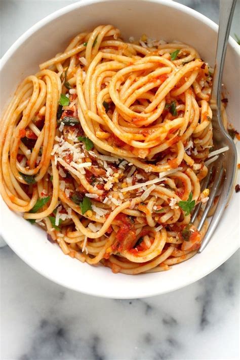 Simple Spaghetti Fra Diavolo Pasta Recipes Dinner Recipes Cooking