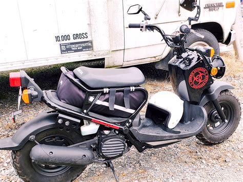 The top speed of the 50cc ruckus is about 35 miles per hour. I bought my first Honda Ruckus! Anyone have any tips on ...