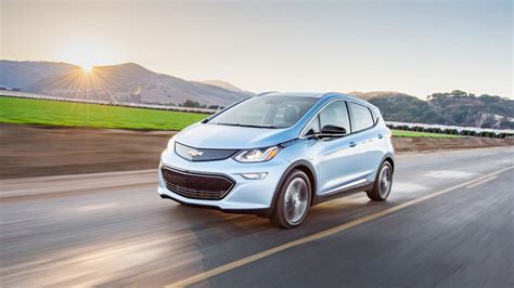 The Best Small Electric Cars For 2023 Edmunds