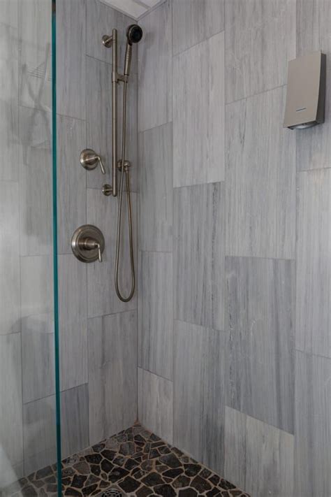 Alibaba.com offers 914 vertical bathroom tiles products. Image result for vertical running wall tile shower ...