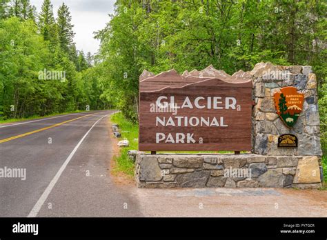 Glacier National Park Entrance Sign Hi Res Stock Photography And Images