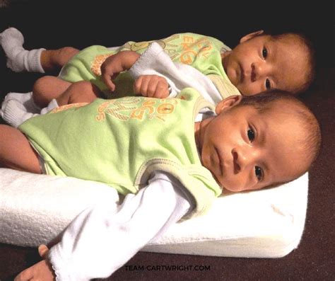 Breastfeeding Twins Faq Everything You Need To Know Breastfeeding