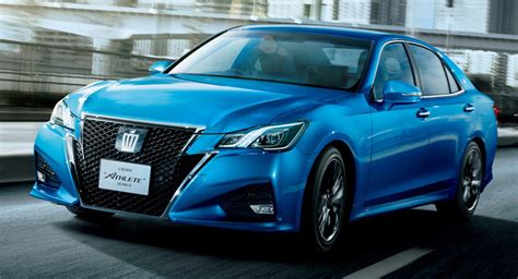 Toyota Crown Carscoops