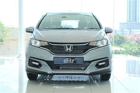 Hmsb will begin production of the jazz hybrid, which is currently being imported from japan, on the existing line, with production to be transferred to the. Honda Malaysia Delivers Jazz Sport Hybrid i-DCD To First ...