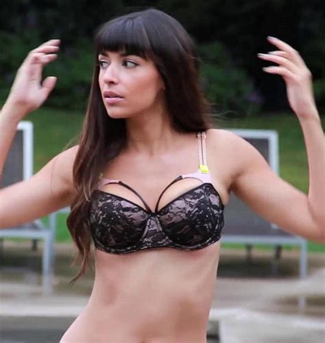Naked Hannah Simone Added 07192016 By Bot
