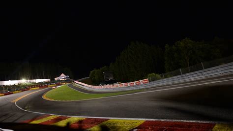 Retour en arrière × vider le champs. 24h de SPA FRANCORCHAMPS 2016 - YouTube