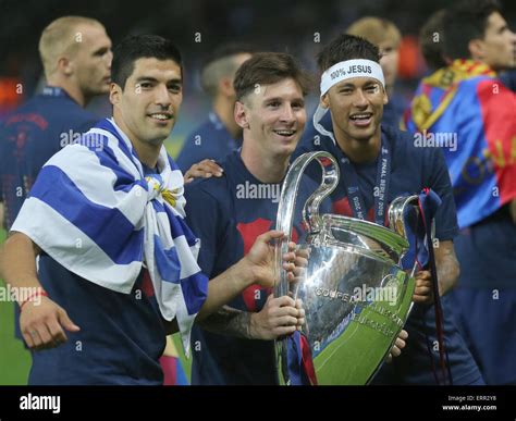 Barcelonas Lionel Messi With The Uefa Champions League Trophy Hi Res
