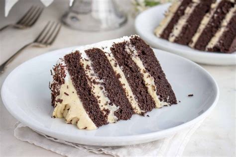 See more ideas about sugar free desserts, free desserts, sugar free recipes. A slice of chocolate layer cake with vanilla pudding ...