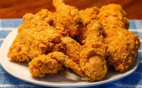 Campurkan bumbu halus dengan tepung terigu dan beras, lalu aduk sampai merata. Bumbu Rahasia Ayam Goreng KFC | Seribu Satu Artikel