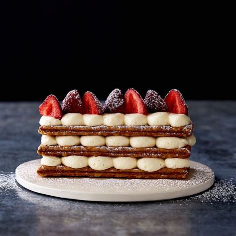 a stunning but simple french pastry bejeweled with berries pastel de frutas bocadillos