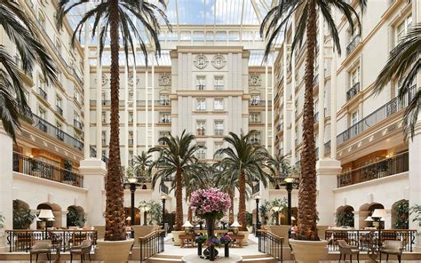 Landmark Hotel, book your golf holiday in Bangkok