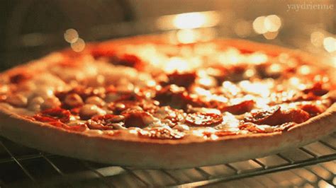 Hier Bestel Je De Lekkerste Pizza Volgens Thuisbezorgd Indebuurt Helmond