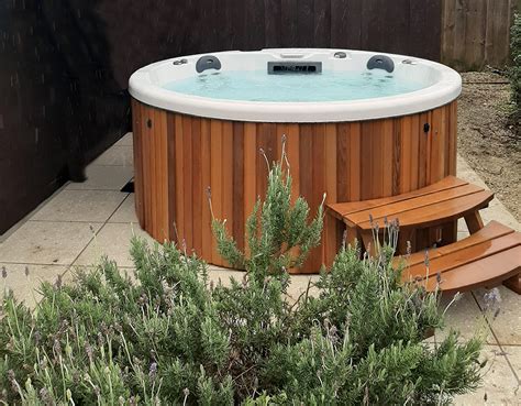 Outdoor Hot Tub On Sale Sapphire Spas