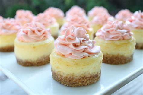 Mini Cheesecakes With A Cream Cheese Whip Topping Cooking Cream Cake