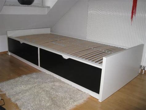 Weißes ikea bett abzugeben, ist schon auseinandergebaut. Ikea Odda Bett in Kümmersbruck - IKEA-Möbel kaufen und ...
