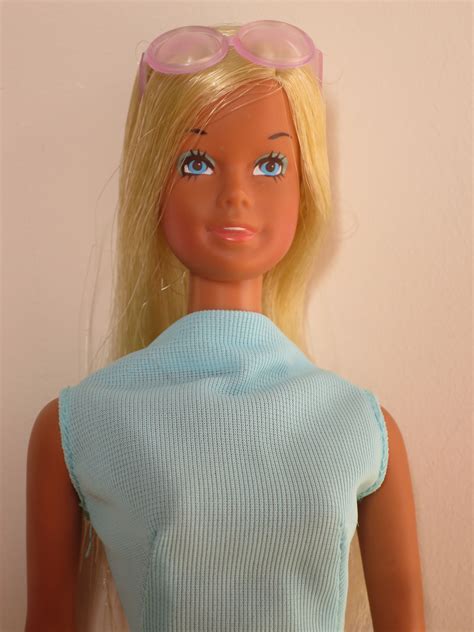 1971 Sunset Malibu Barbie-1st issue | Malibu barbie, Barbie, Heart for kids