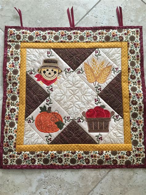 Country Fall Wall Hanging Quilt Harvest Gold Quilted Autumn Wall