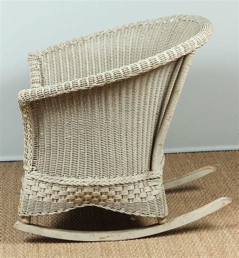 Get the best wicker chairs from the many trustworthy vendors at alibaba.com. Antique Wicker Chair and Rocker For Sale at 1stdibs