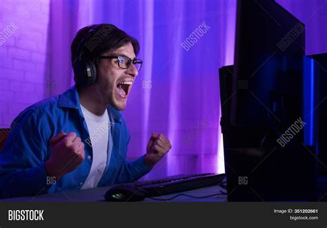 Gamer Guy Pc Computer Image And Photo Free Trial Bigstock