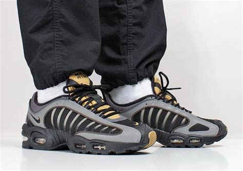 Nike Air Max Tailwind Iv Black Pewter Gold Cj0784 001 Release Info