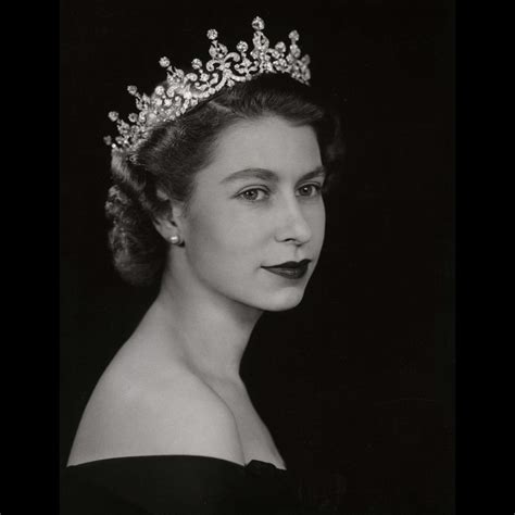 Queen Elizabeth Ii 10 Most Famous And Valuable Jewels Of The Jewellery Editor