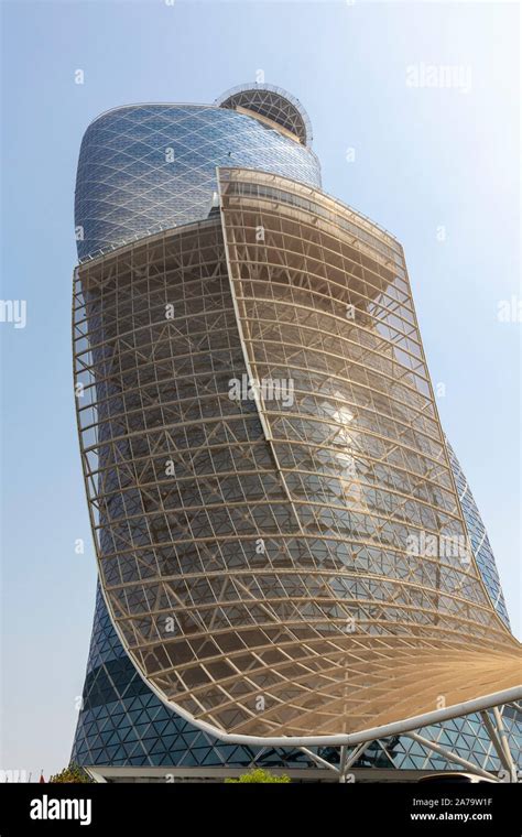 Capital Gate Tower Abu Dhabi Hi Res Stock Photography And Images Alamy