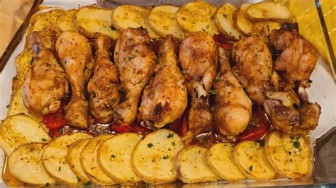 Deliciosa Receta De Pollo A La Mantequilla Con Papas Al Horno Sabor Irresistible En Cada