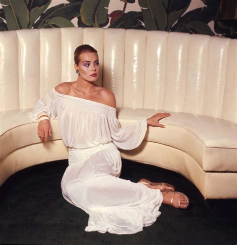 Hot Margaux Hemingway Photos ThBlog