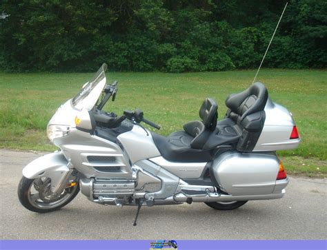 The honda gold wing has always been a spectacular touring bike, ever since the first compare trims. 2005 Honda GL 1800 Gold Wing: pics, specs and information ...