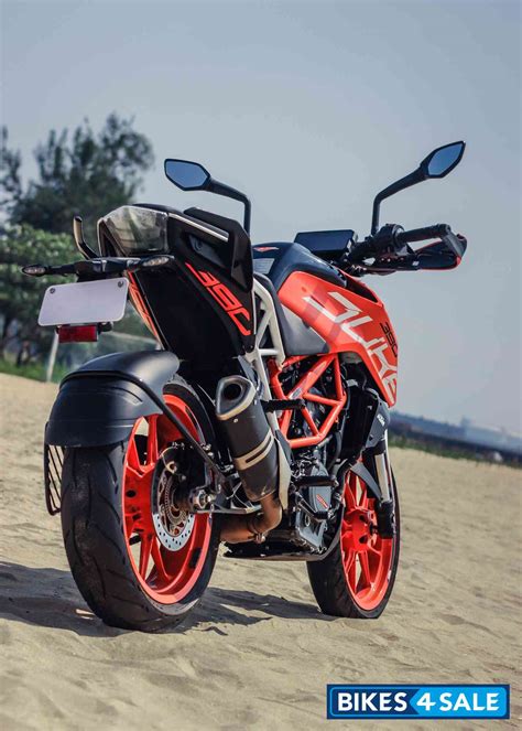 The old ktm duke 390 was such a huge hit in our country, it was like a mandatory motorcycle for almost every enthusiast. 2017 KTM Duke 390 Road Test Review - Bikes4Sale